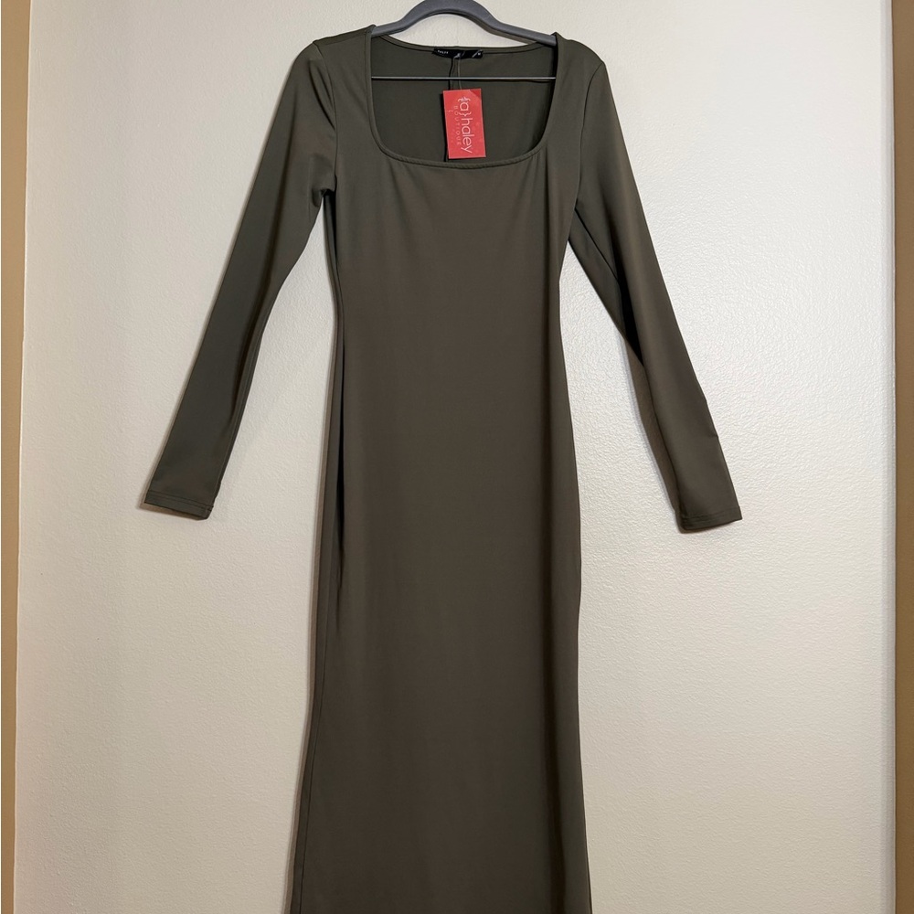 Salty Long Sleeve Maxi Dress – NWT – Smoke Olive – Medium